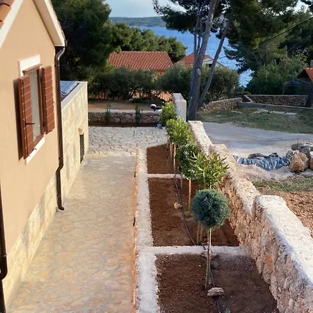 Tara House Villa