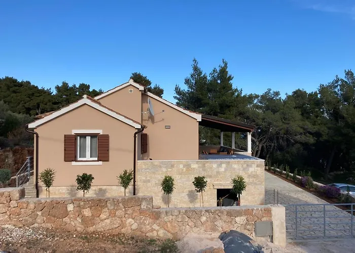 Tara House * Zavala