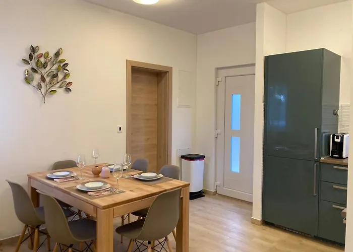 Βίλα Tara House Zavala